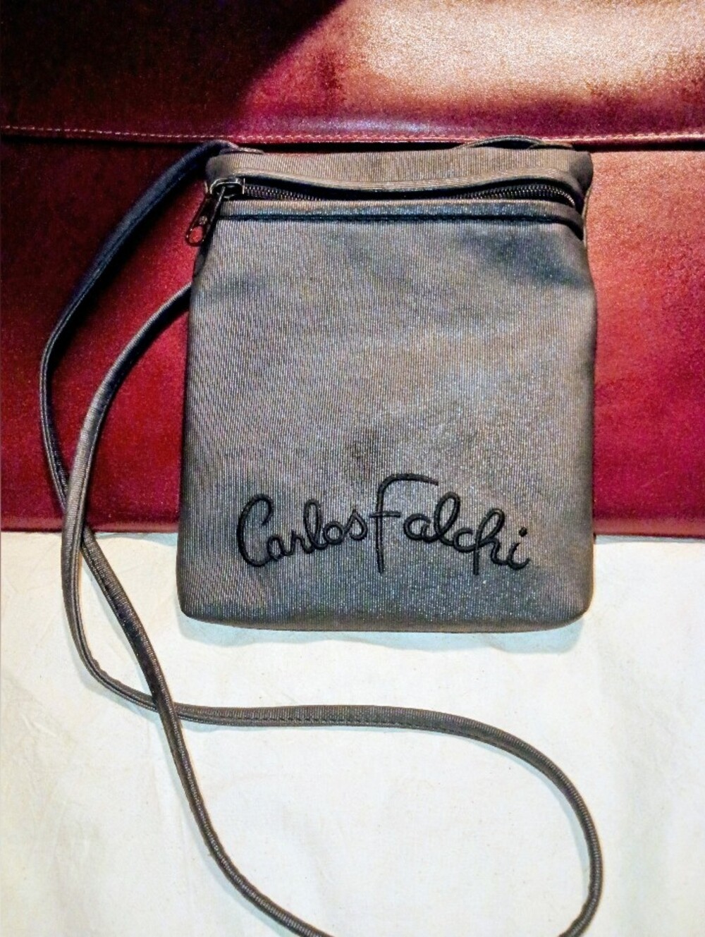 15 Vintage Mini Purses, Travel Bags & Wallets